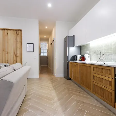 Portucale ! Design With Terrace * Lisboa