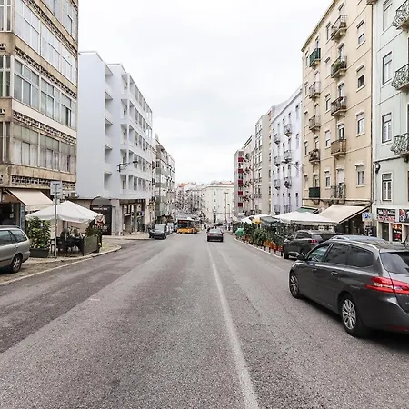 Portucale ! Design With Terrace * Lisboa