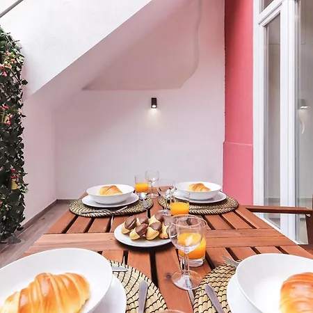 Apartment Portucale ! Design With Terrace